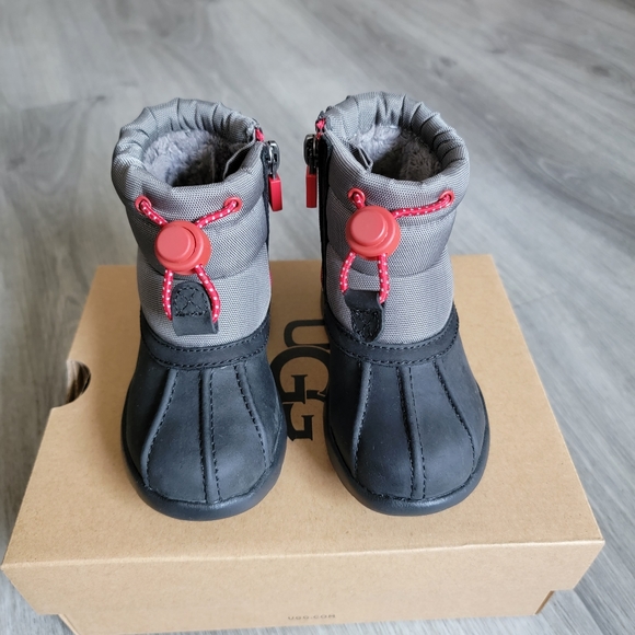 UGG Toddler Puffer Boot Weather Waterproof Boot - Picture 3 of 12
